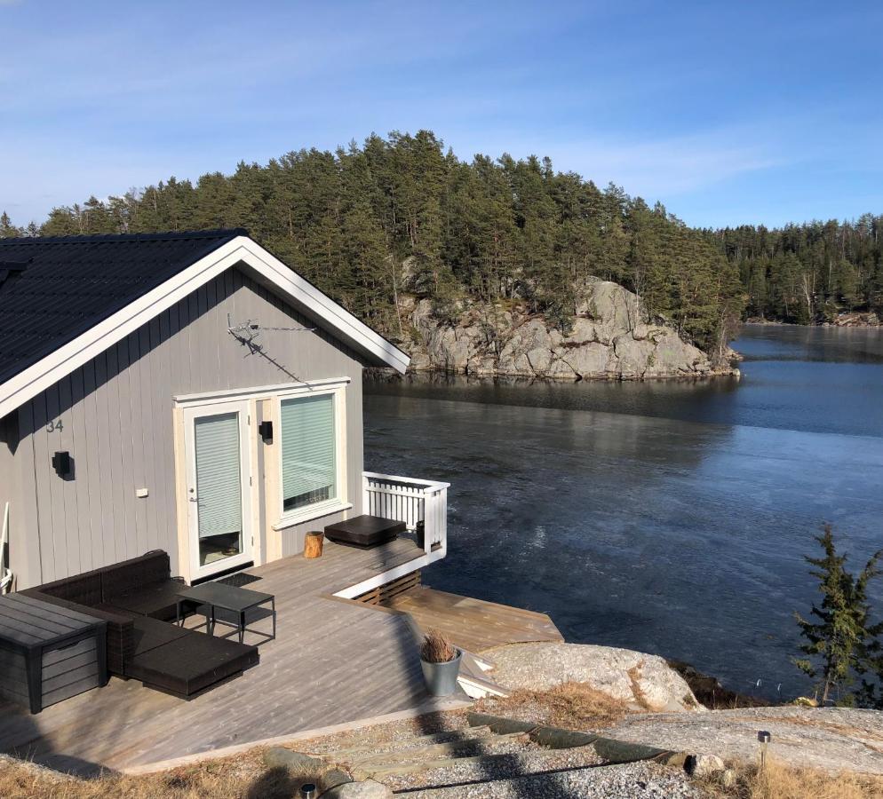 Lyseren Waterfront Cabin Omberg Exterior foto